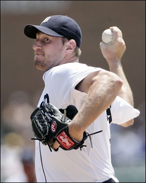 Max Scherzer struck out seven batters in seven innings, earning the win for the Tigers on Sunday.