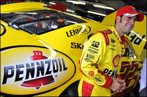 Sam Hornish, Jr., driving the No. 22 Shell/Pennzoil Dodge for Penske Racing, finished 22nd today in the LENOX Industrial Tools 301 at New Hampshire Motor Speedway.