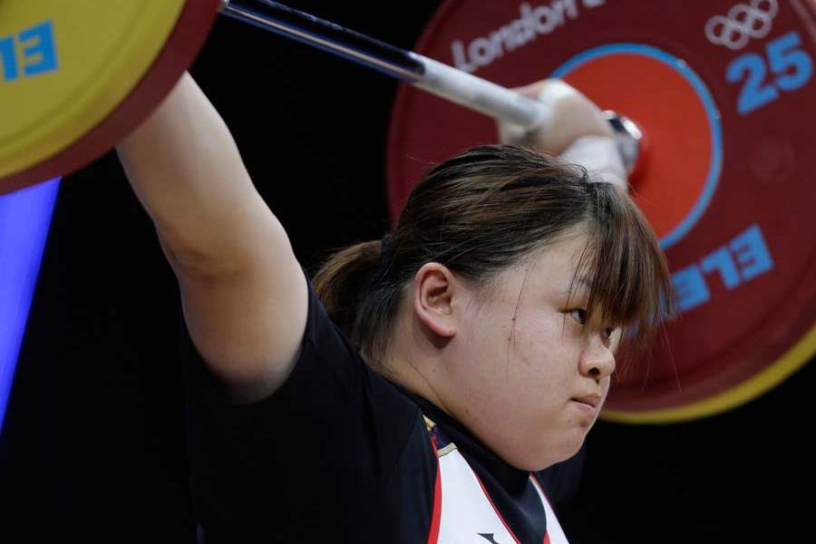 London-Olympics-Weightlifting-Women-1