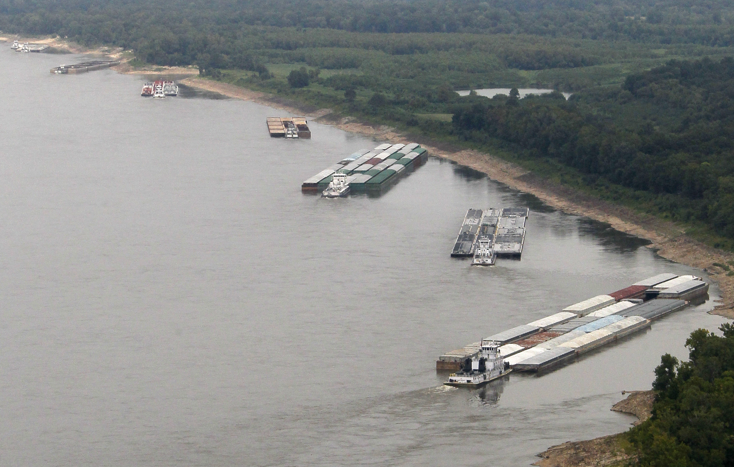 Army Corps Low Mississippi River levels to continue into fall, water