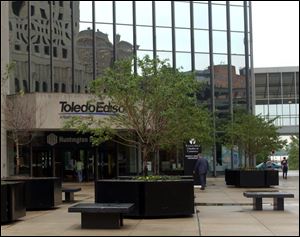 Libbey will stay at Toledo Edison Plaza. Officials on Tuesday said the firm had offers from other regions and had looked elsewhere. 