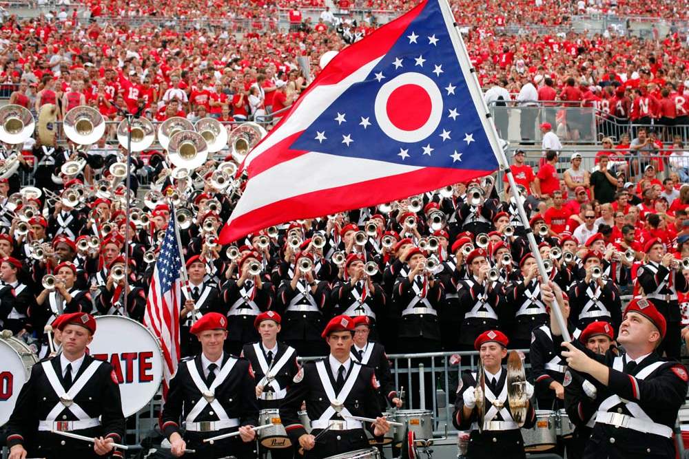 The-Ohio-State-band-plays