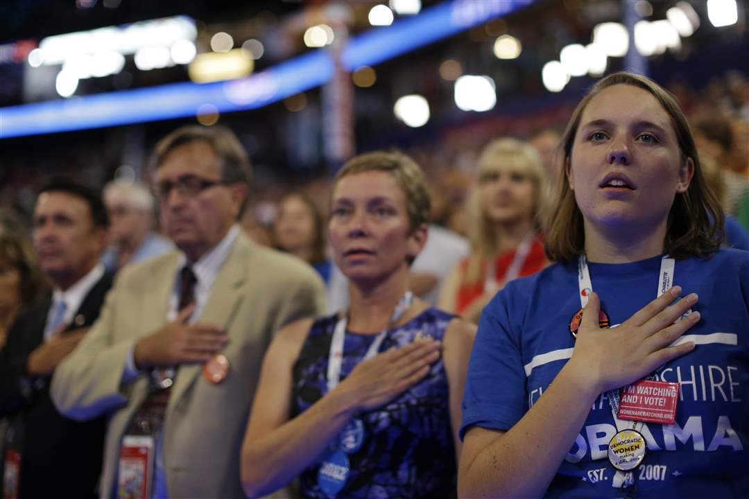 Democratic-Convention-delegates-pledge