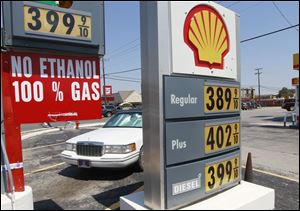 More than four years after Royal Dutch Shell paid $2.8 billion to the federal government for petroleum leases in the Chukchi Sea, a company vessel on Sunday morning sent a drill bit into the ocean floor, beginning preliminary work on an exploratory well 70 miles off the northwest coast of Alaska. Federal officials estimate Arctic waters in the Chukchi and Beaufort seas hold 26 billion barrels of recoverable oil and 130 trillion cubic feet of natural gas. 