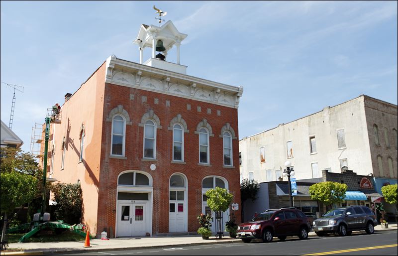 Clyde landmark gets brick, cupola renovation Toledo Blade