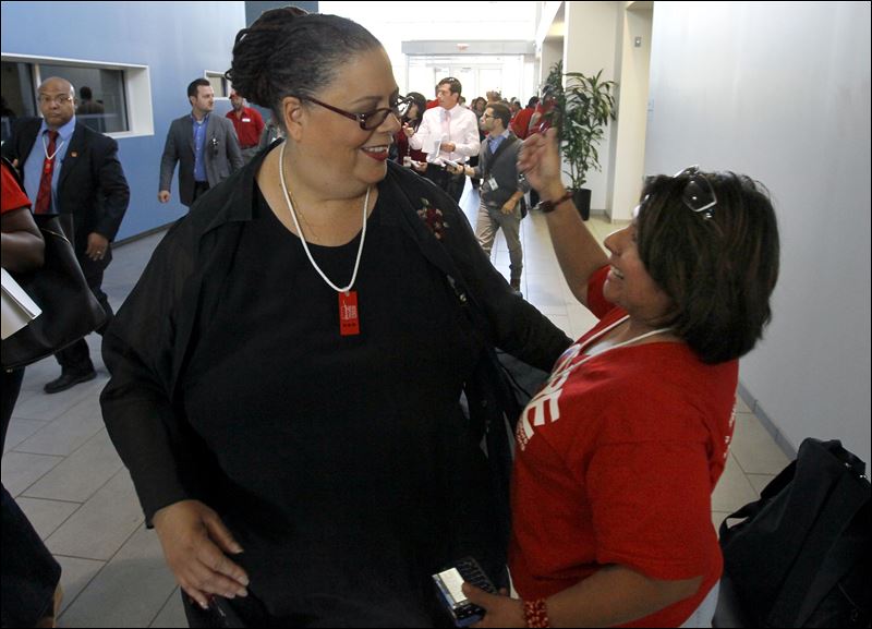 Outline in place to end teachers' strike, sides say - Toledo Blade