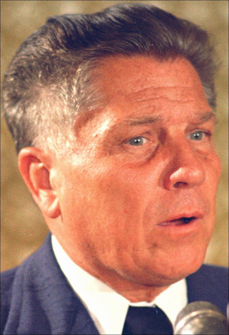who was jimmy hoffa last seen with: Teamsters president Jimmy