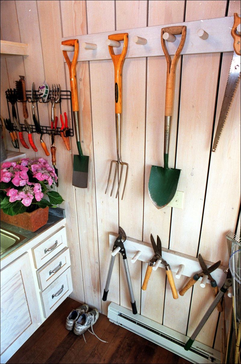 It's time to reconsider and reorganize your garden gear - Toledo Blade