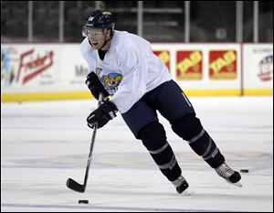 Randy Rowe, 32, who has played in 662 pro games (561 of them in the ECHL) is back with the Walleye.
