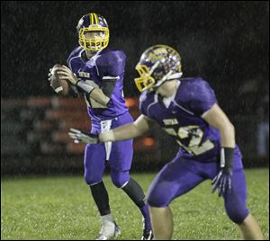 Quarterback Austin Schimmoeller leads the NWOAL in
rushing with 1,099 yards and is second in passing (1,481).