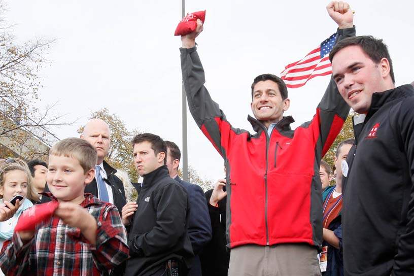 Paul-Ryan-BGSU-good-toss