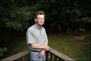 Gene Goshe had worked at Tiffin’s National Machinery Co. for 32 years when the plant closed without notice in 2001.