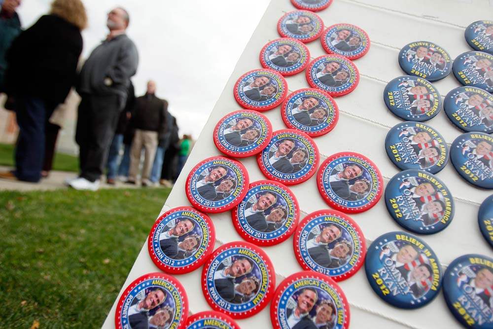 Campaign-buttons-for-sale-outside-of-the-University-of-Findlay