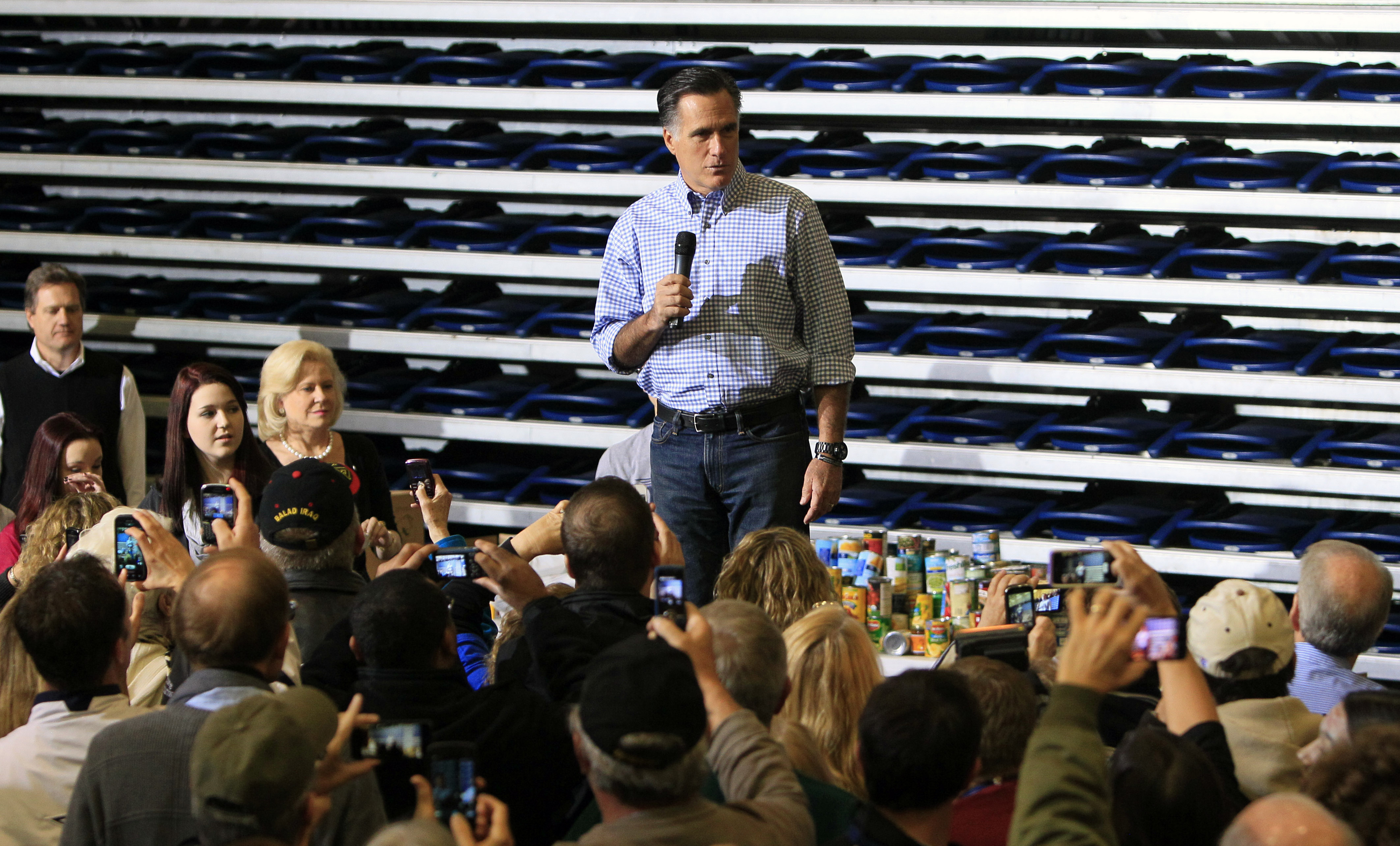 Romney rally turns into storm relief event - The Blade