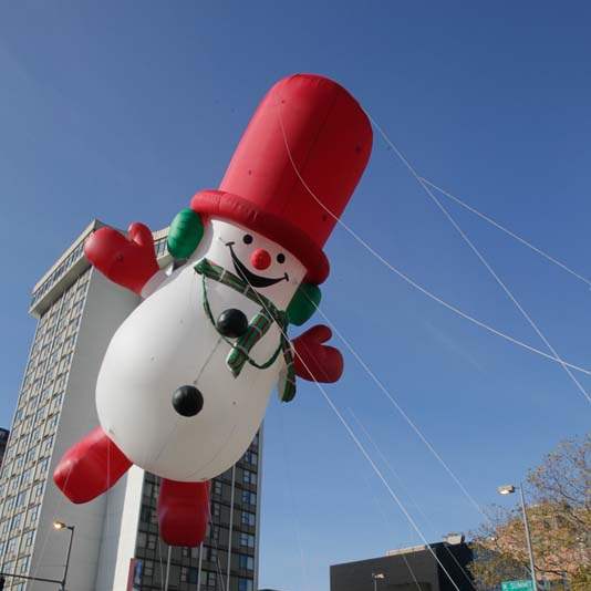 Holiday-Parade-snowman-balloon