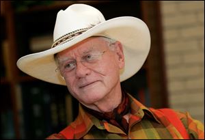 Actor Larry Hagman, who for more than a decade played villainous patriarch JR Ewing in the TV soap Dallas, died at the age of 81, his family said Saturday.