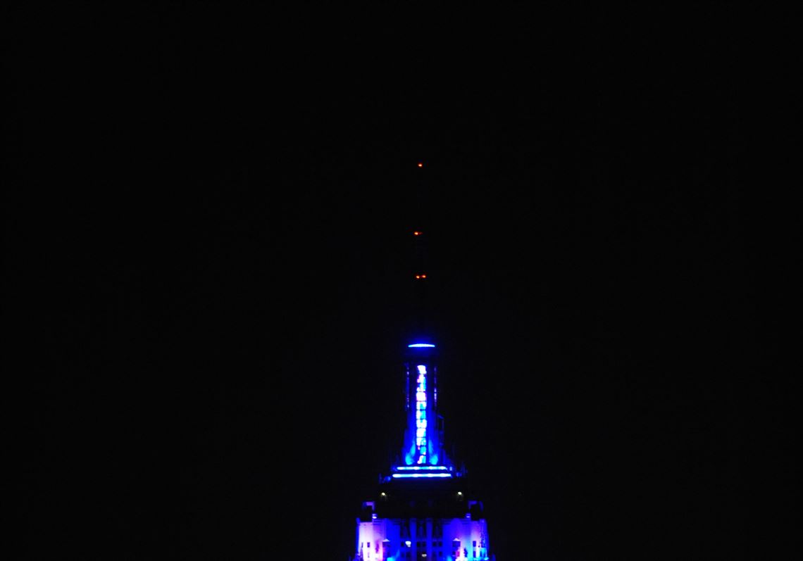 Empire State Building Surprises Ny With New Lights The Blade