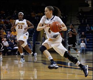 Naama Shafir had a team-high 12 points despite sitting out the second half with an ankle injury.