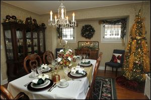 Decorated dining room of John and Dawn O'Donnell on Richmond Rd. in Toledo. This home is being featured on the Westmoreland Holiday Home Tour & food drive.