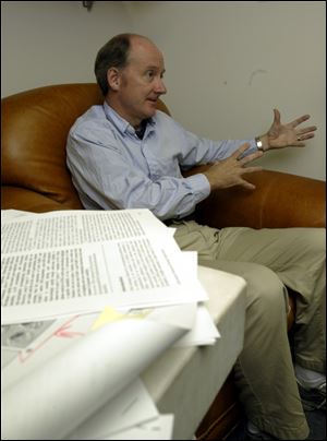 University of Wisconsin-Madison biologist James Thomson was the fi rst to extract stem cells from human embryos.