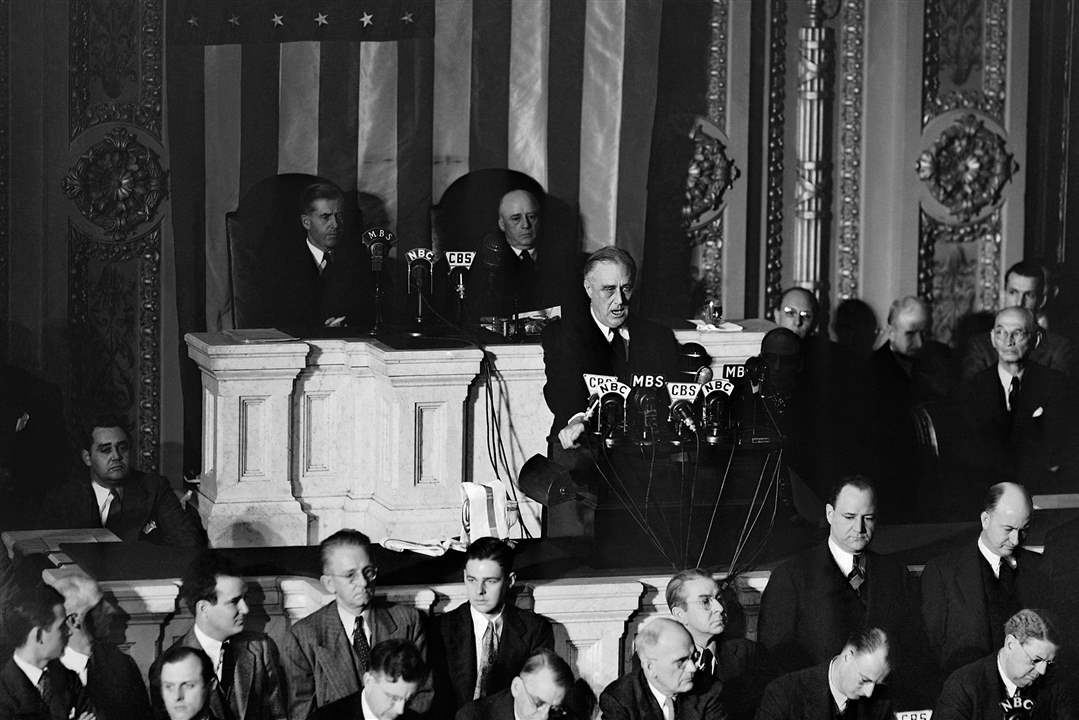 President-Franklin-Roosevelt-speaks-to-a-joint-session