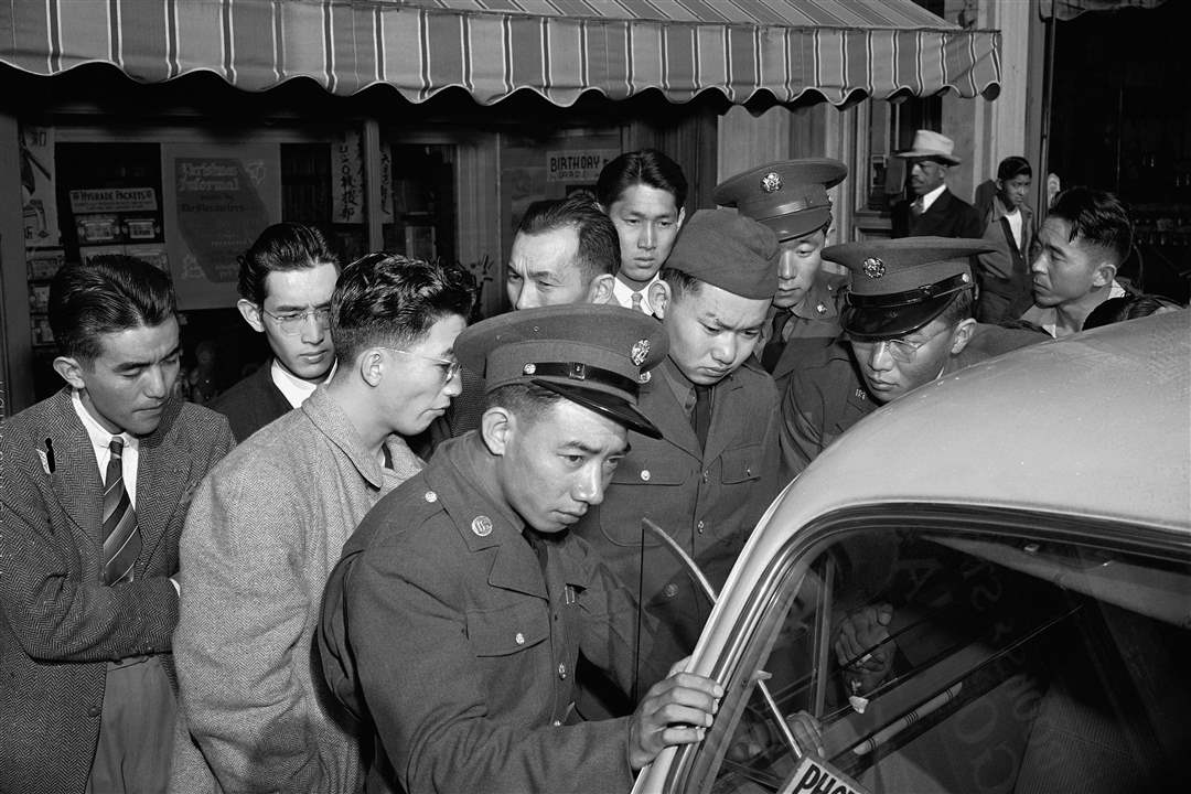 Young-Japanese-Americans-including-several-Army-selectees