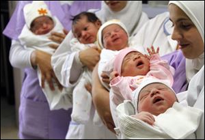 A checklist, published recently in the journal PLoS One, uses just six inputs to determine a newborn’s probability of remaining obese (in the absence of early intervention) throughout childhood and beyond: his or her parents’ body-mass indices (BMI), the baby’s birth weight, the mother’s weight gain during pregnancy, the number of members in the baby’s household, the professional category of the baby’s mother, and whether mom smoked during pregnancy.