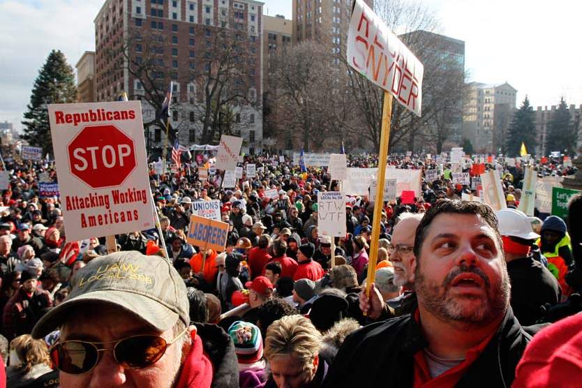 CTY-righttoworkprotest-crowd