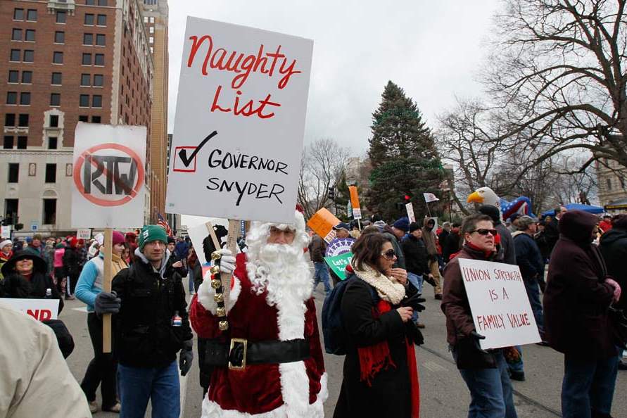 CTY-righttoworkprotest-santa