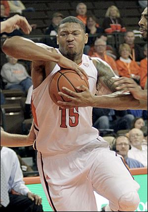 BGSU's A'uston Calhoun is averaging 16.3 points per game this season and needs two more for 1,000 in his career.