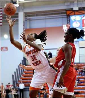 Bowling Green's Alexis Rogers, who had 20 points and 10 rebounds, shoots against Dayton's Olivia Applewhite.