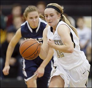 Maddy Williams, a senior, averages 8.6 points and leads the team with 3.4 assists per game.
