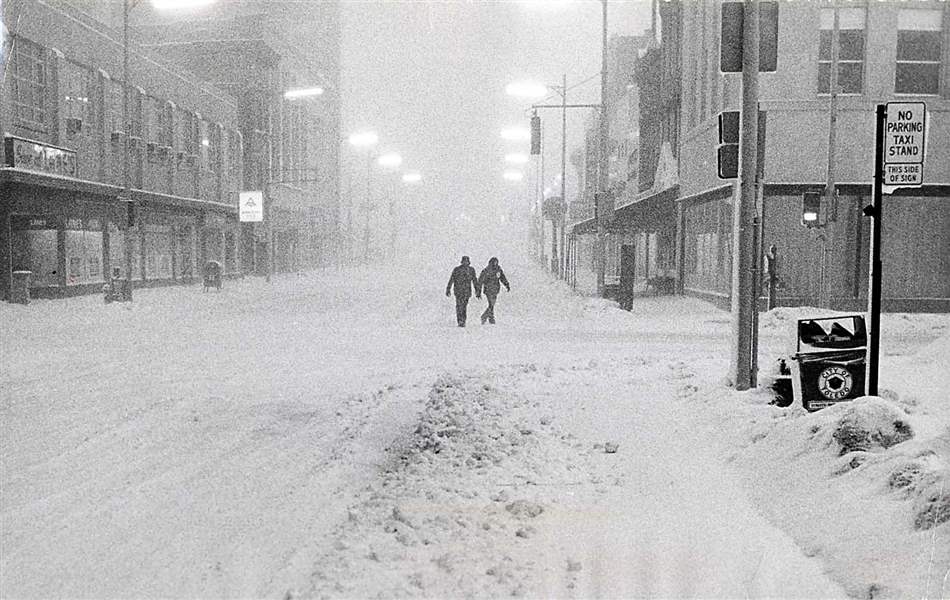 1978-blizzard-solitary-pair