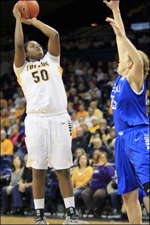 UT senior Brianna Jones plays on a unique team: None of the MAC’s other 23 teams — men’s and women’s — has more than two left-handers. The Rockets have six.