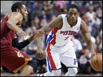  Detroit Pistons guard Brandon Knight scored 20 points and dished out 10 assists in a 117-99 win.