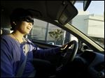 Fed up with traditional taxis, more city dwellers are using their smartphones to request rides using GPS-enabled mobile apps that let riders and drivers find each other in real time. Ride-summoning services such as Uber, SideCar and Lyft are expanding rapidly in San Francisco, New York and other U.S. cities.