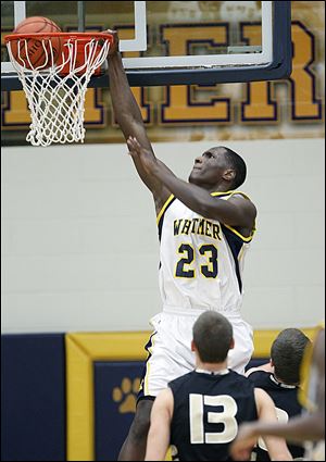 Nigel Hayes averages 15.9 points and 9.2 rebounds for the 13-4 Panthers.