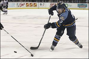 Toledo's forward Randy Rowe will play in his 600th career ECHL game today in Evansville. The veteran has played for seven clubs, including two stints with the Walleye.