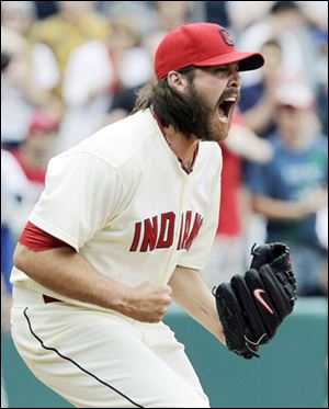 Indians closer Chris Perez said he intends to better manage his life away from baseball in 2013. 