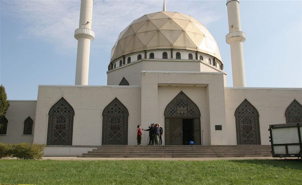 mosque-fire-linn