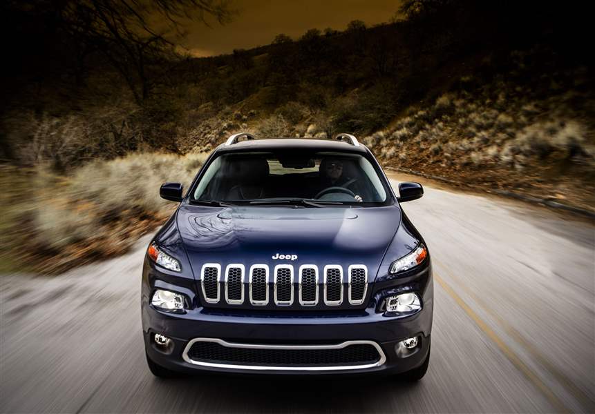 CHRYSLER-GROUP-LLC-FRONT-cherokee