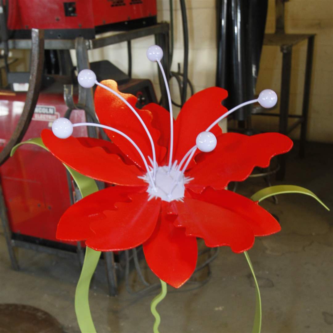 MAG-welding24p-weld-flower