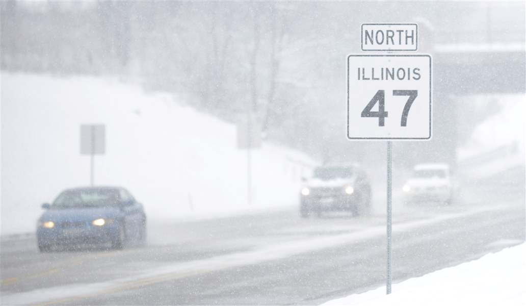 Winter-Storm-Illinois-visibility