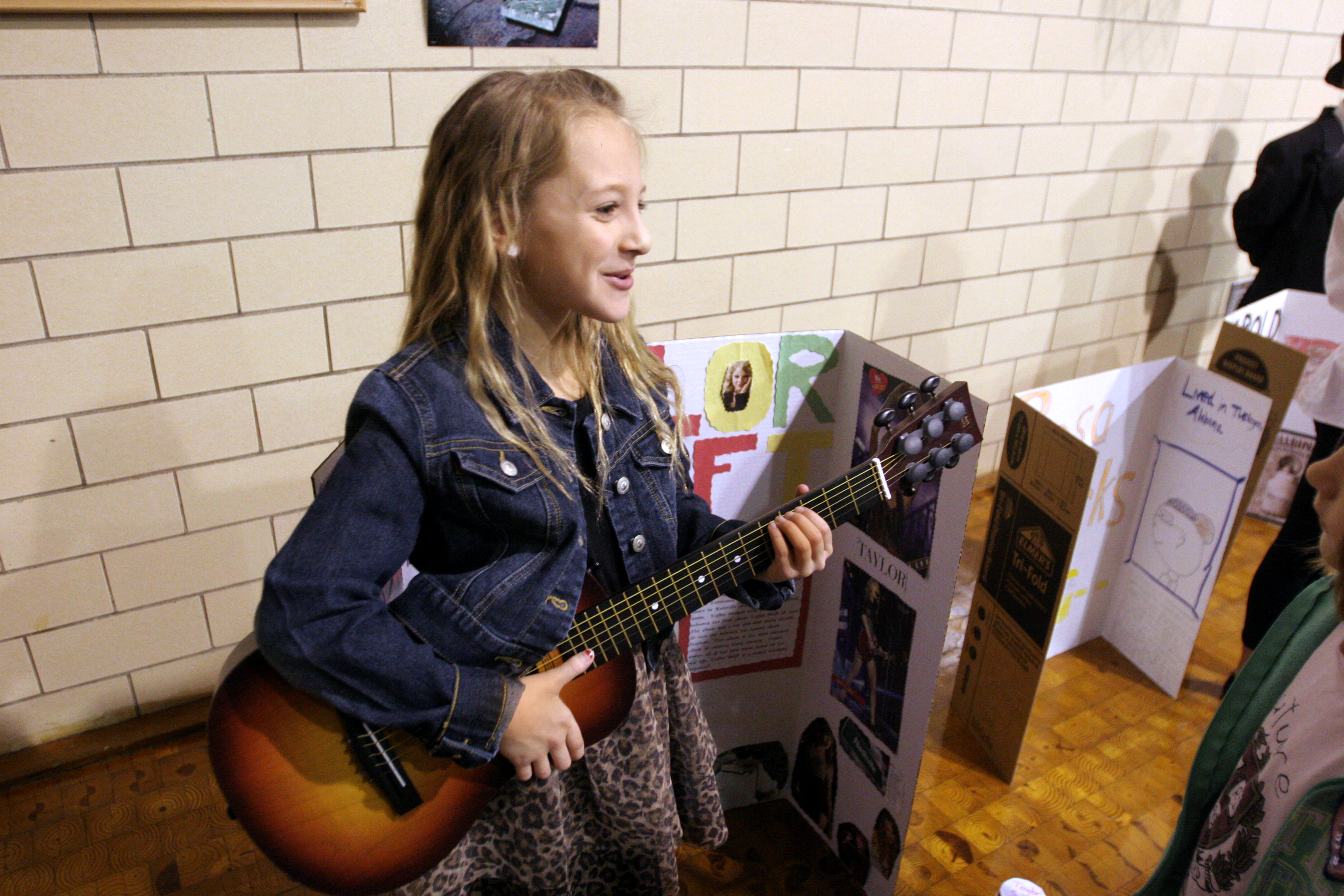 Wax museum celebrities melt to life at Toth Elementary The Blade