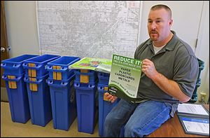 Leo Brenot, Northwest Ohio recycling coordinator for the U.S. Post Office in Toledo, was honored for increasing recycling.