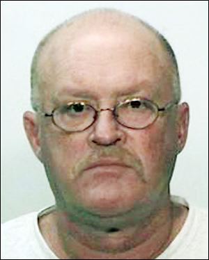 Randolpfh Randy Linn, 52, of St. Joe, Indiana, in DeKalb County. was arrested October 2, 2010, in Fort Wayne, Indiana, in connection with the fire September 30, 2012, at the Islamic Center of Greater Toledo. His motion today to change his guilty plea was denied by a federal court judge.