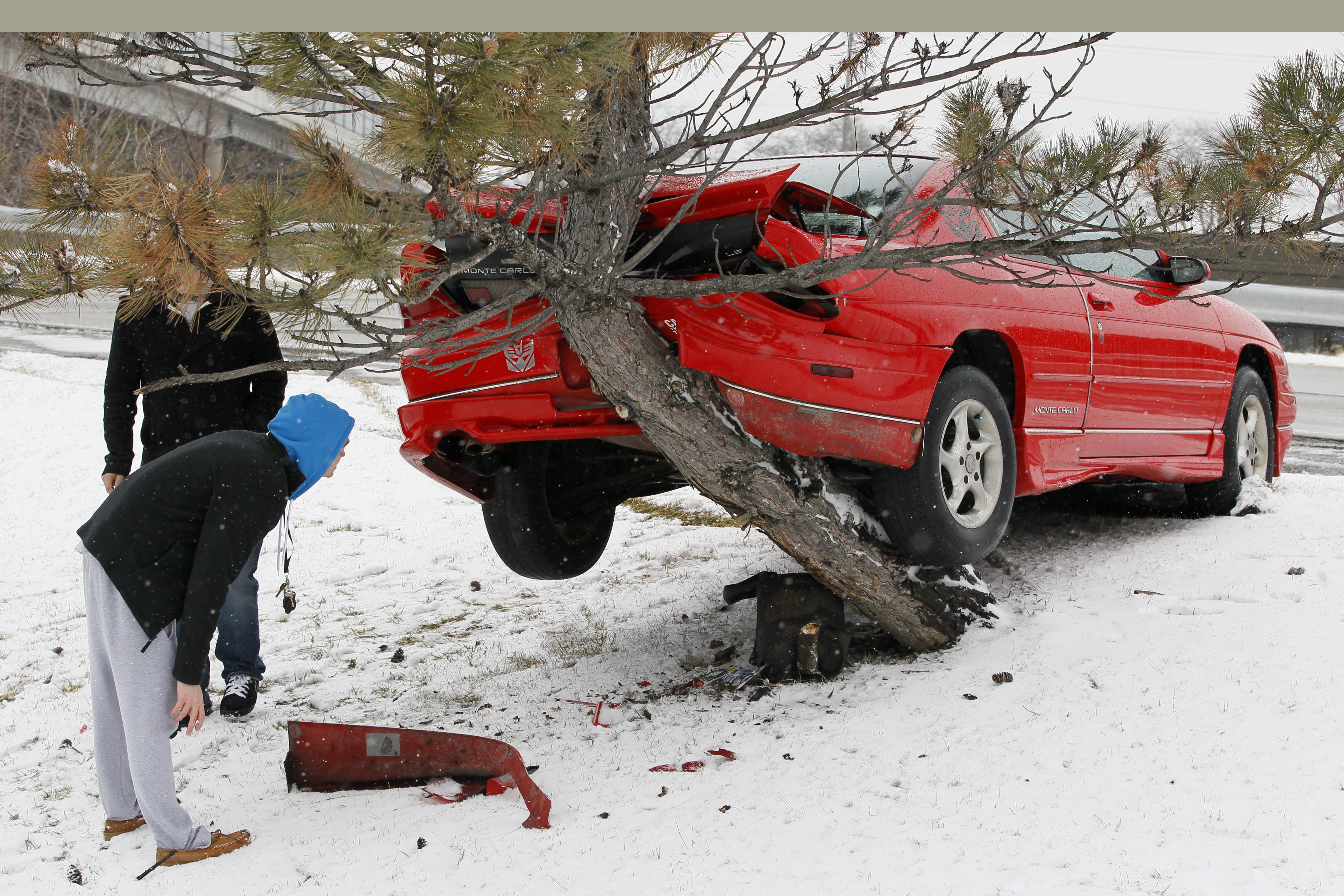 Snow fall leads to area accidents The Blade