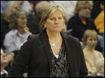  UT head coach Tricia Cullop
