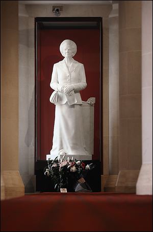 A 2-ton statue of Margaret Thatcher stands in the Guildhall Art Gallery in London. The statue was decapitated in 2002 by a theater producer.