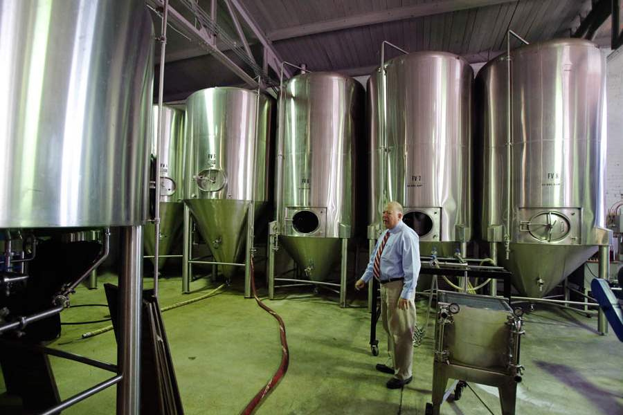 Maumee-Bay-Brew-fermentation-tanks